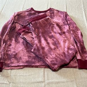 BORN PJ SET IN MAROON DISTRESSED LOOK